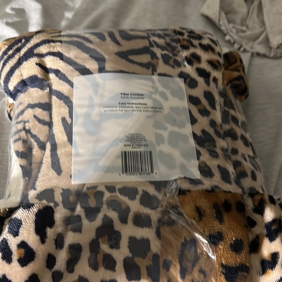 Throw blanket - Picture 3 of 4